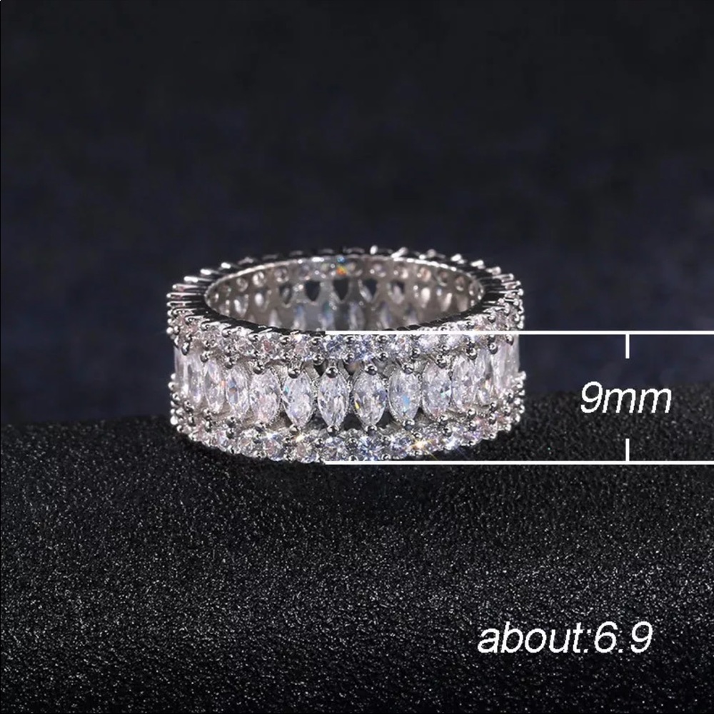 *NEW*Luxury Engagement Diamond Wedding Ring - Picture 6 of 6